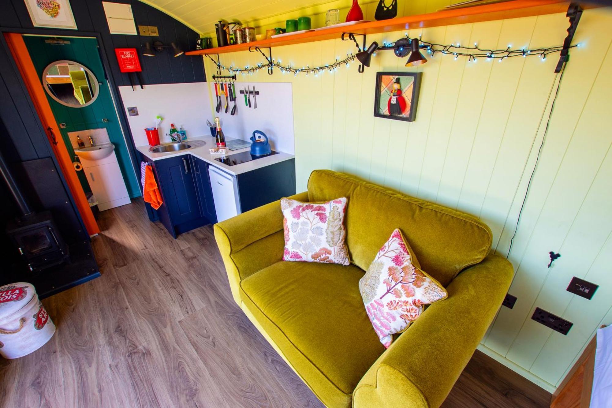 The Gambo Shepherd'S Hut Kidwelly Екстер'єр фото